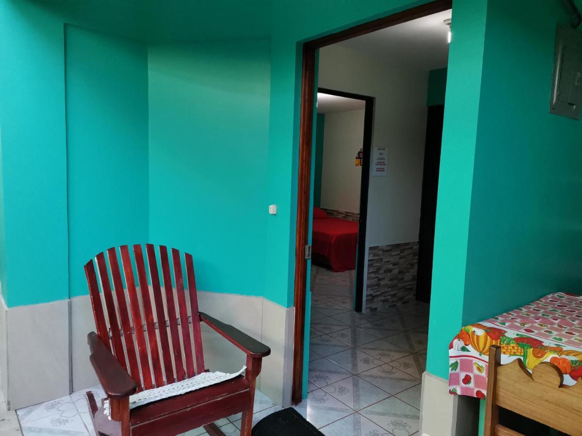 Cabinas Mitchaelle'S Puerto Viejo de Talamanca Eksteriør bilde